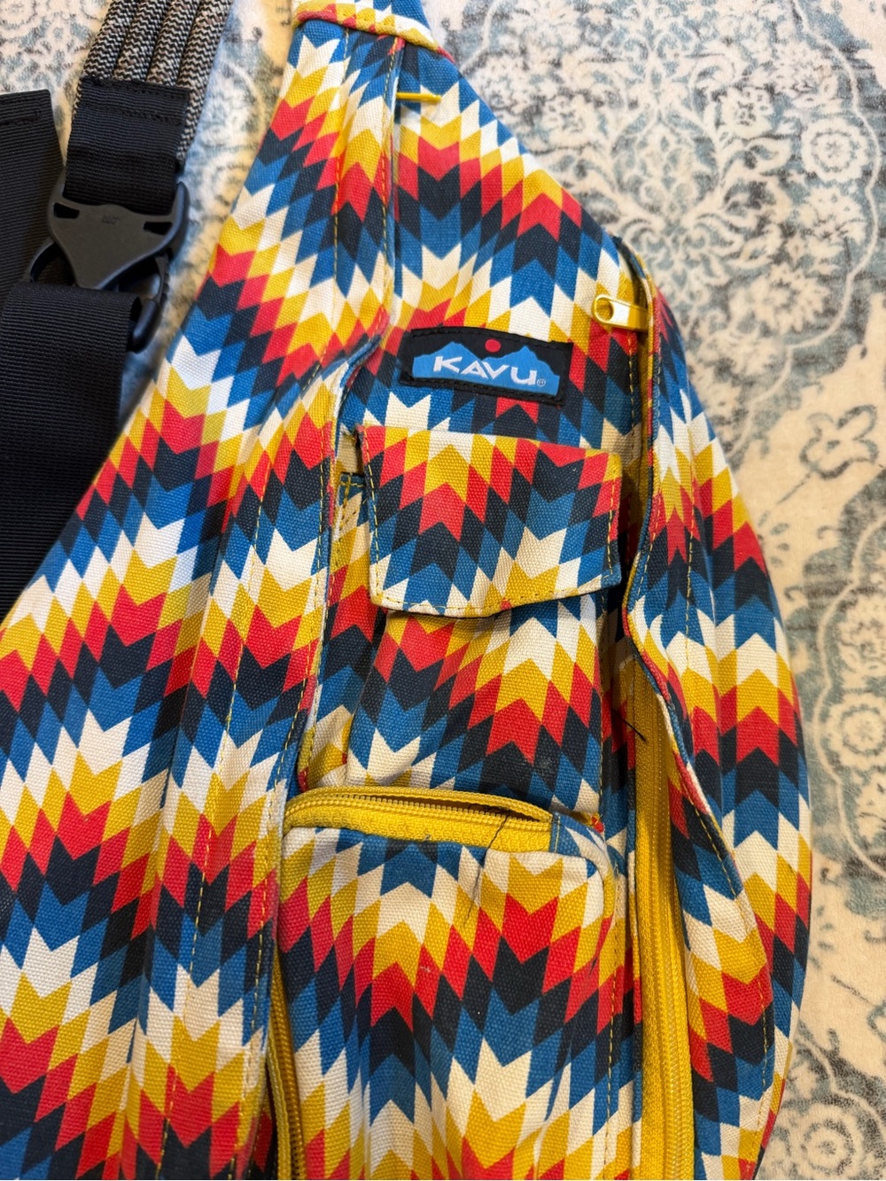 Kavu Cactus Bloom Crossbody Backpack - Picture 2 of 3